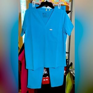 Figs Med. Teal Yola Skinny Scrub Pants & Med. Teal Catarina One-Pocket Scrub Top